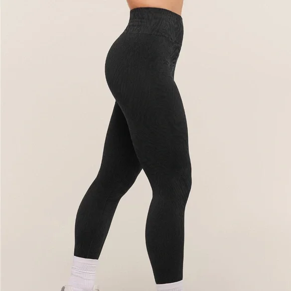 Gymshark Adapt Animal Leggings Small S Black Gray Women's NWOT Lift - Picture 3 of 6